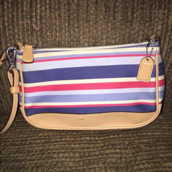 Coach Wristlet Hand Bag - Picture 1 of 3